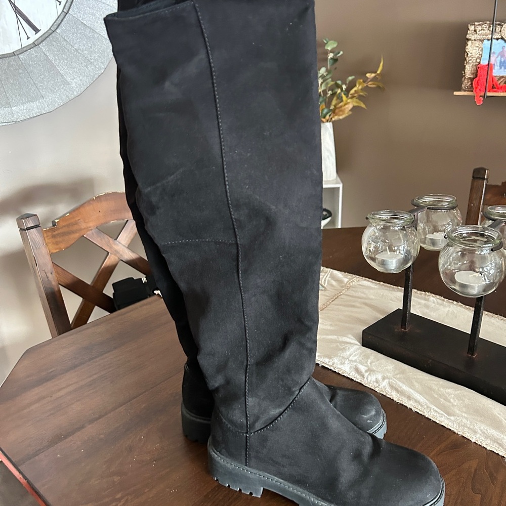 Stylish High Above Knee Suede Black Boots